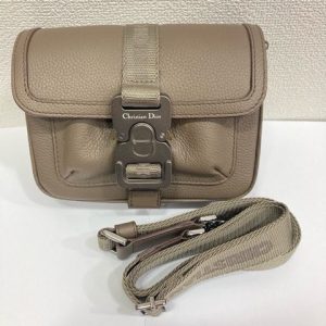 ディオールショルダーバッグ