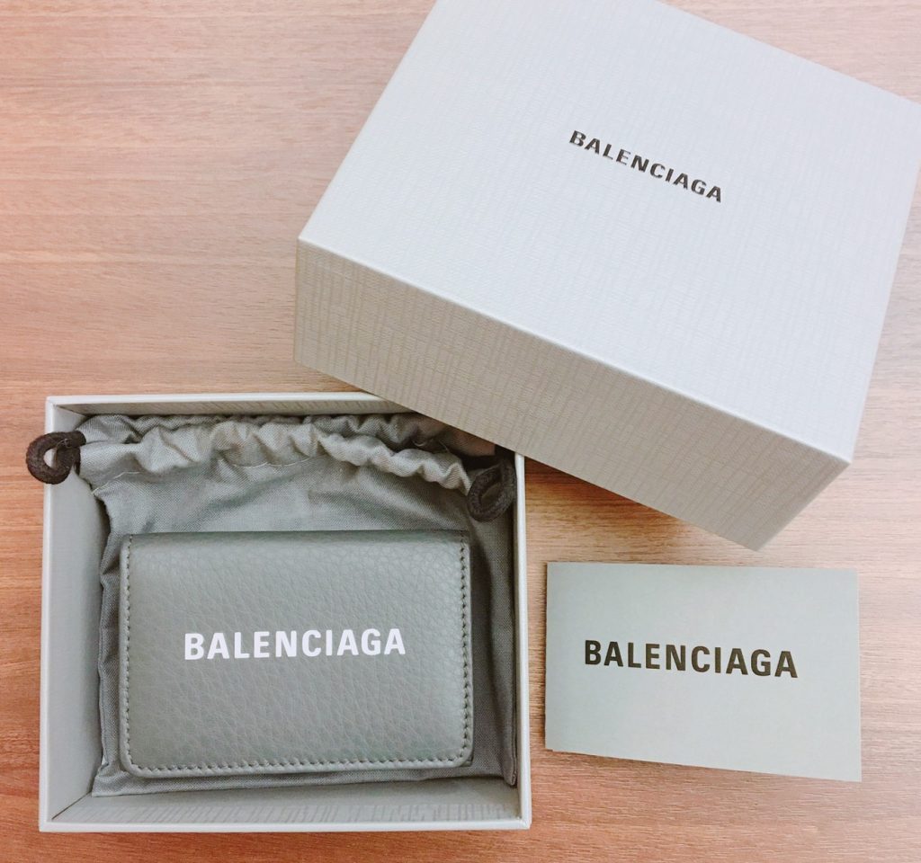 BALENCIAGA ミニ 折財布の買取