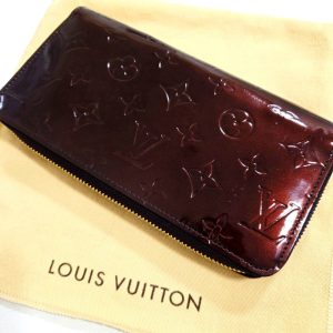 LOUIS VUITTON ルイ・ヴィトン ヴェルニ ラウンドファスナー ジッピーウォレット 長財布