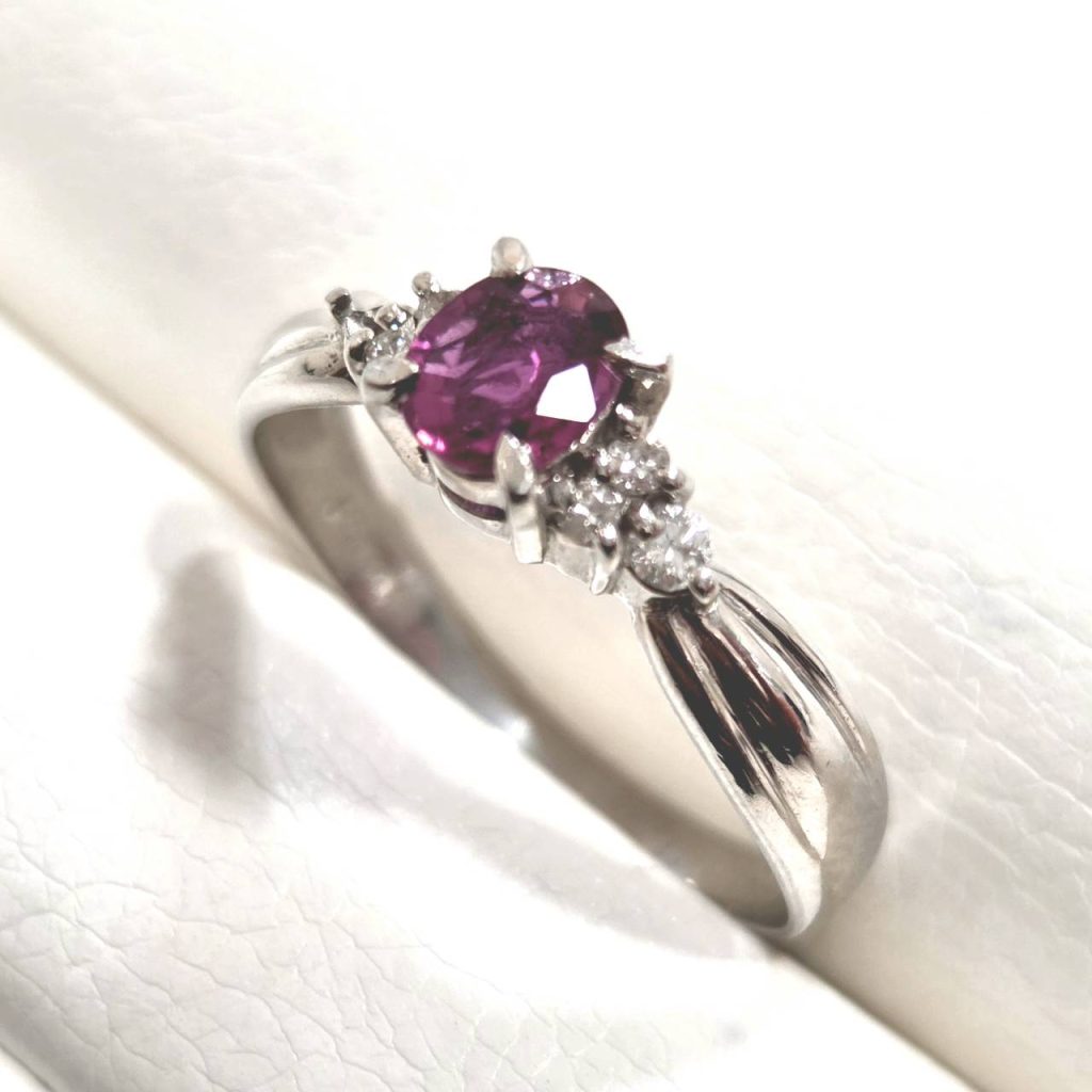 Pt900 ルビー メレダイヤ付き プラチナリング 指輪 アクセサリー