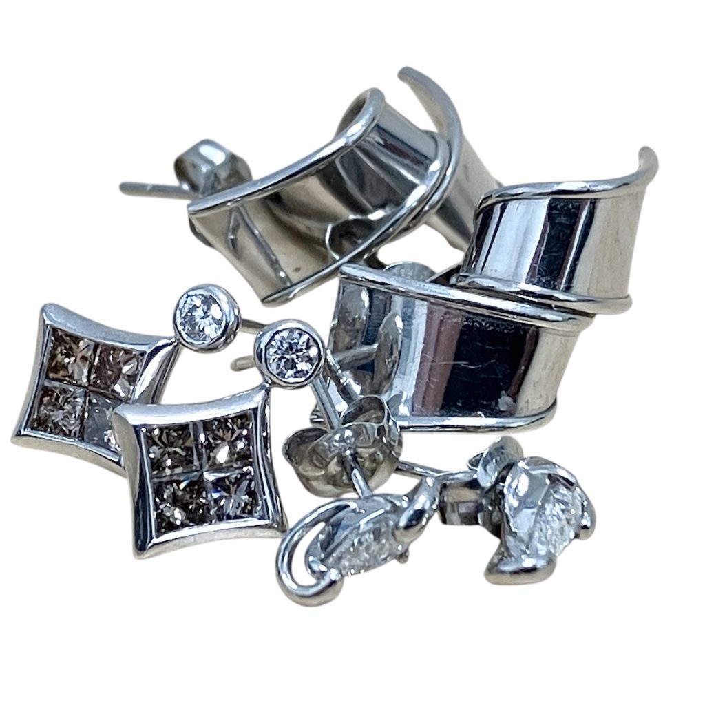 K18WG/Pt900ピアス