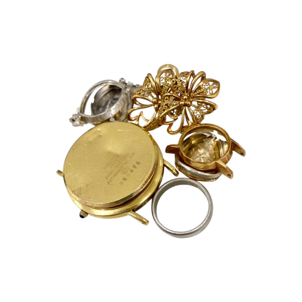 18K腕時計 / Pt900リング / K18イヤリング