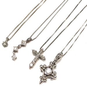 Pt850(プラチナ)　メレダイヤ付き　ネックレス