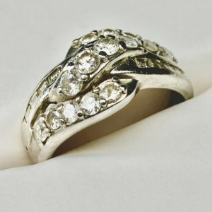 Pt900（プラチナ900）メレダイヤリング