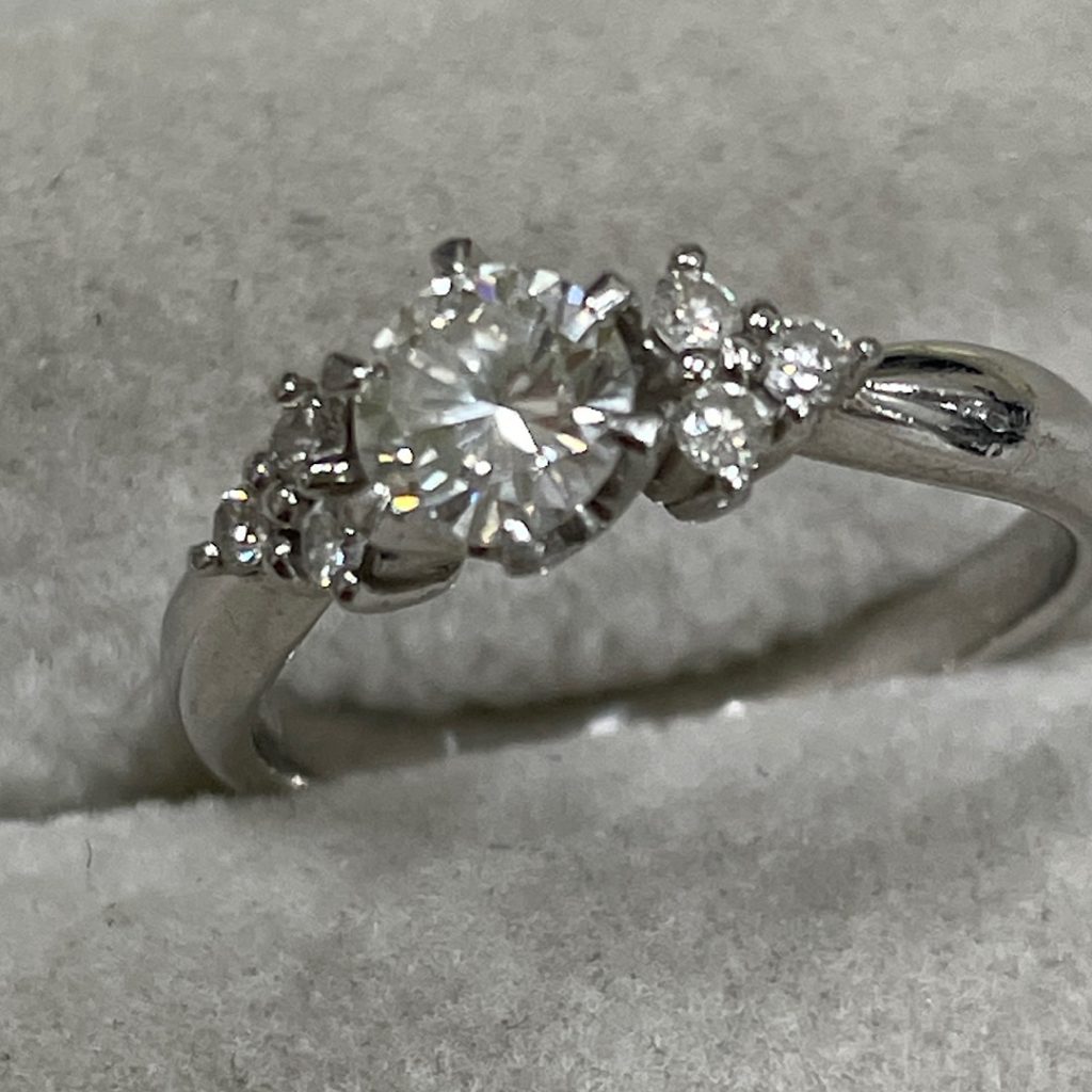 プラチナの高価買取店| pt900ダイヤモンド付きリングのお買取り| 我孫子市江蔵地