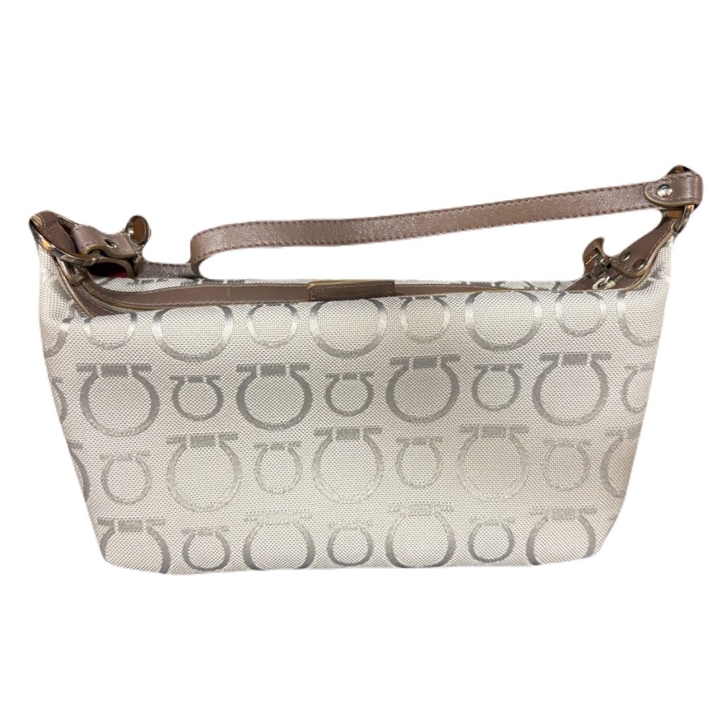 サルバトーレ・フェラガモ ガンチーニ バケットバッグ