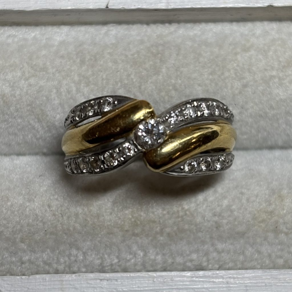 Pt900/K18　コンビ　ダイヤモンドリング