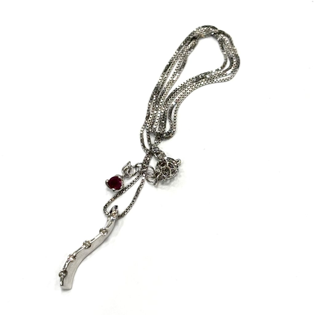 K18WG ネックレス