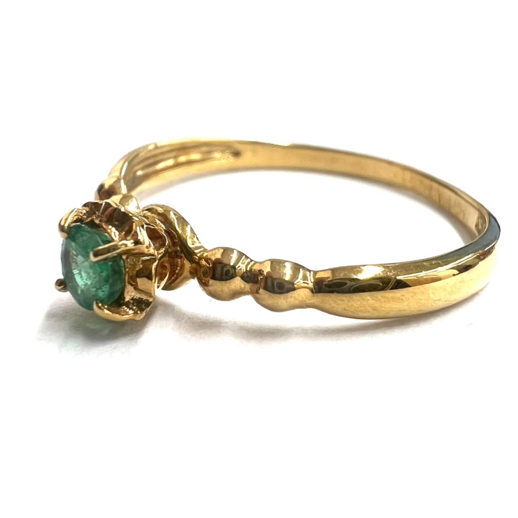 【貴金属】K18 18金 750 リング エメラルド