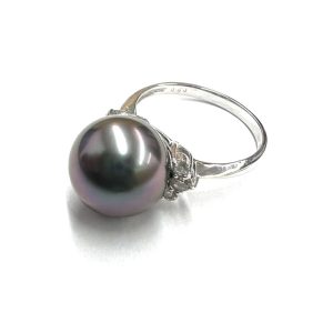 K18WG（ホワイトゴールド） タヒチ黒蝶真珠リング