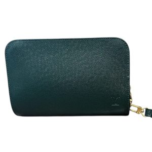 Louis Vuitton（ルイ・ヴィトン）タイガ・バイカル セカンドバッグ