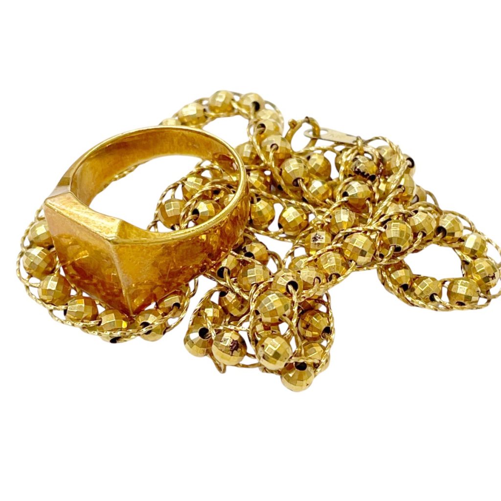 K18（18金）相場が高騰中！まとめ売却でさらに高価買取が狙える