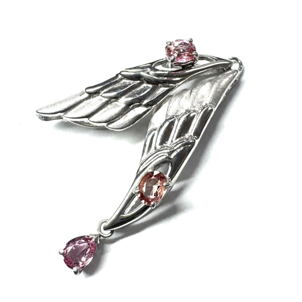 K18WG 18金 ホワイトゴールド ブローチ