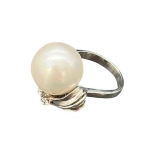 Pt900(プラチナ) パール7ctメレ0.03ct リング