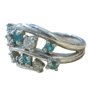 pt900 ( プラチナ900 ) リング 石付き