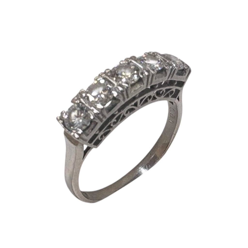 【Pt850 (プラチナ)】ダイヤモンド リング