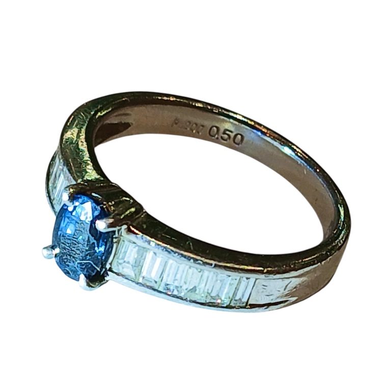 Pt900 ブルートパーズ＆ダイヤ付きリング