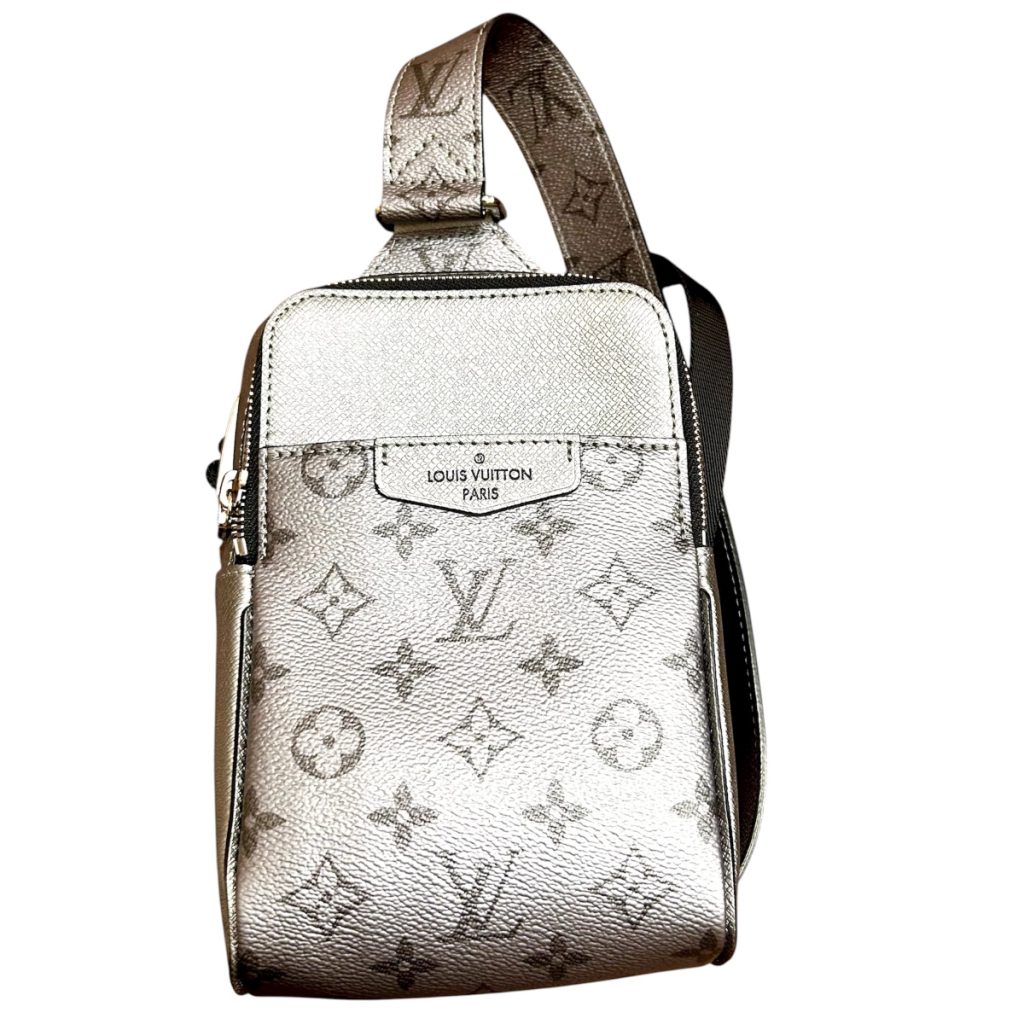 ルイヴィトン タイガ ラマ アウトドア スリングバッグ M30833