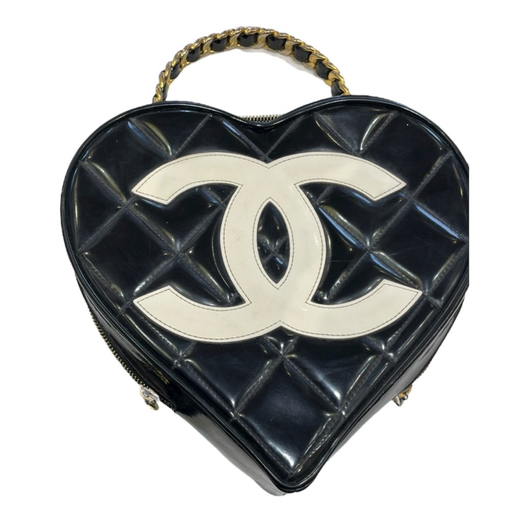 シャネル　マトラッセ　ハート型ハンドバッグ