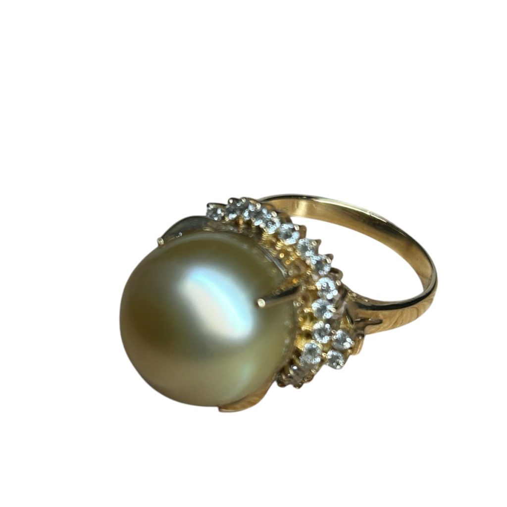 K18(18金) パール17ct メレ0.98ct リング