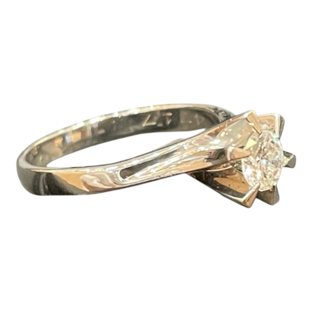 Pt900 ダイヤモンド リング