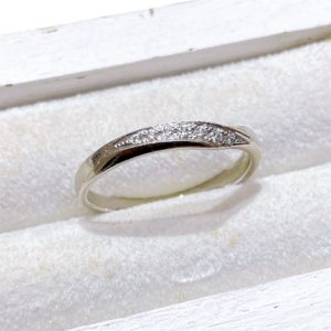 【Pt900 プラチナ900 ダイヤリング】