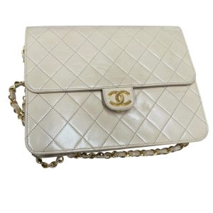 CHANEL マトラッセ チェーンショルダーバッグ