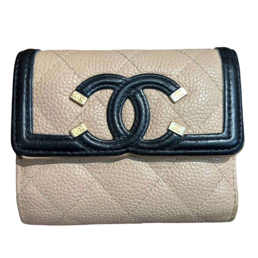 シャネル CHANEL マトラッセ カーフスキン 三つ折り財布 ギャランティカードなし