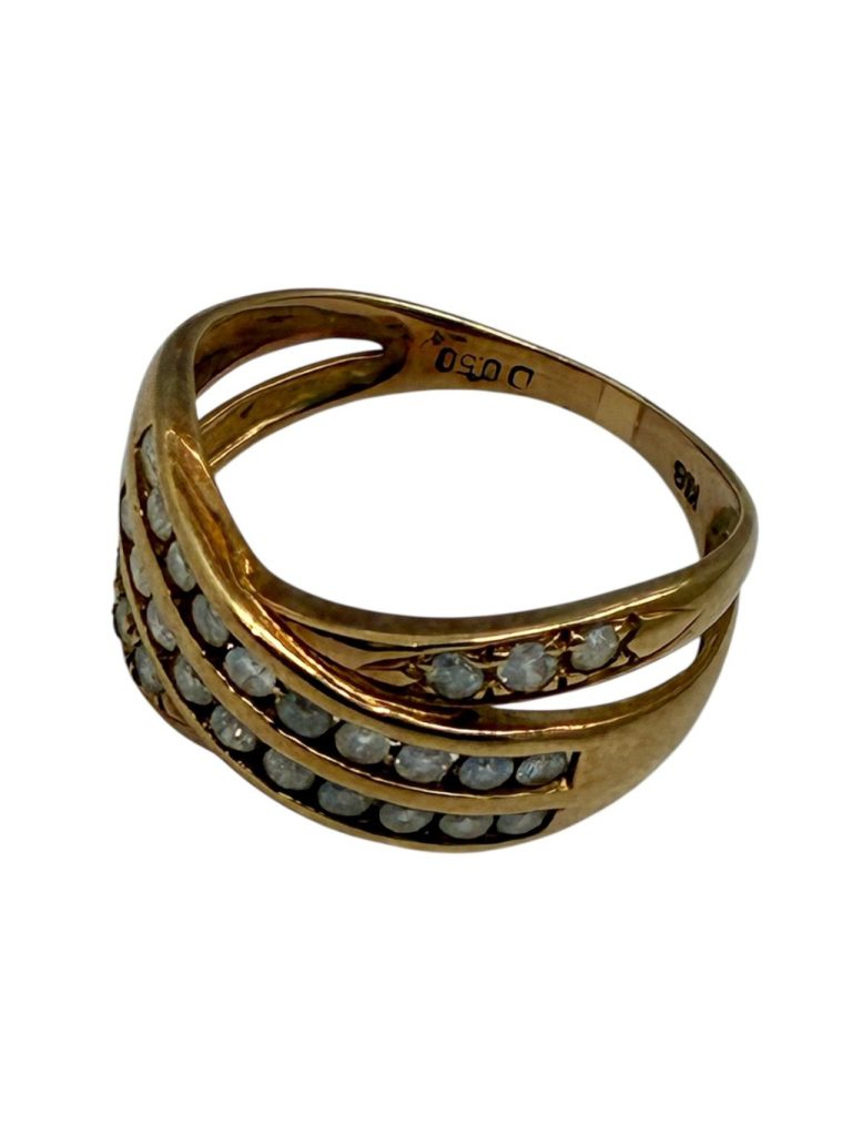 K18（18金）ダイヤリング