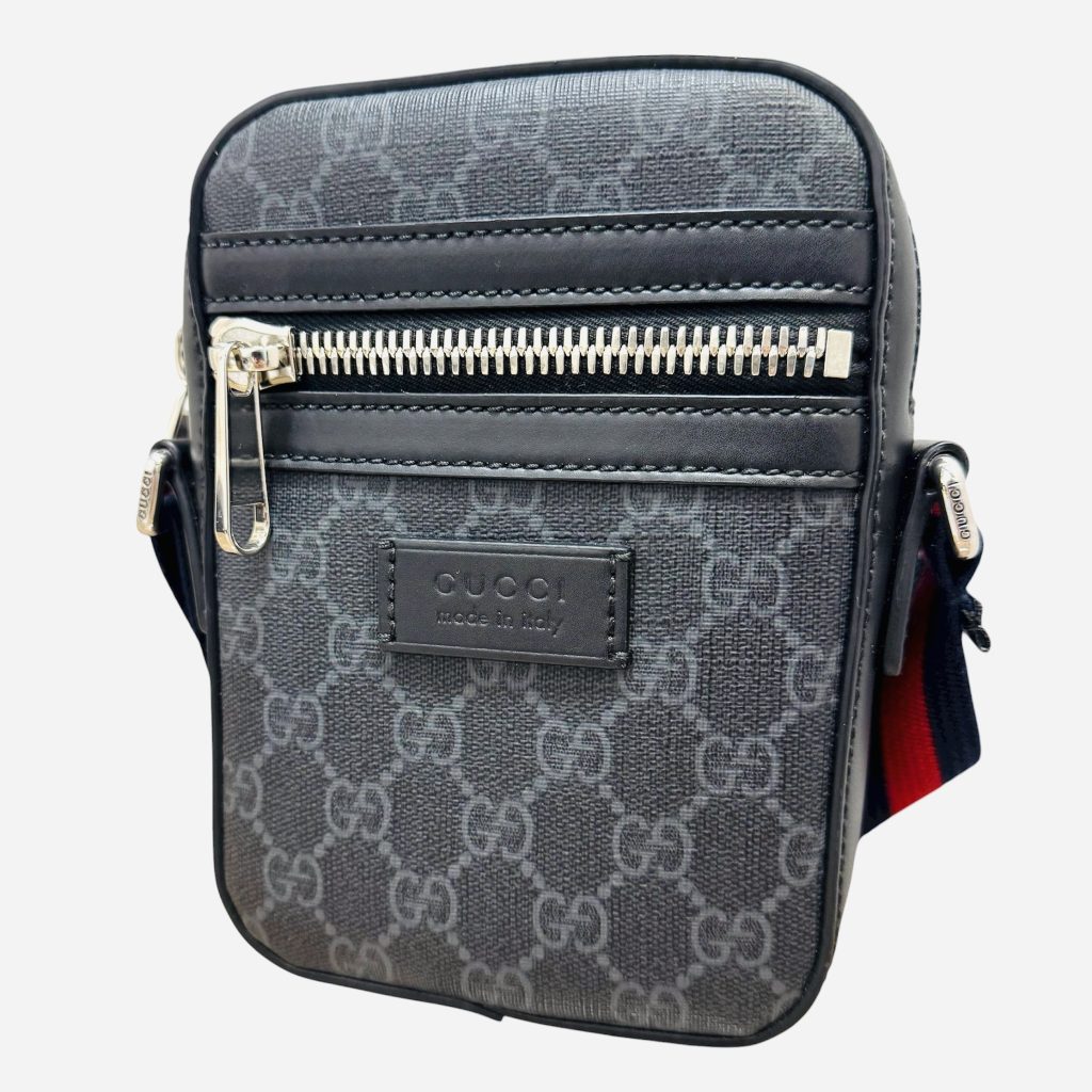 GUCCI グッチ GGスプリーム メッセンジャーバッグ