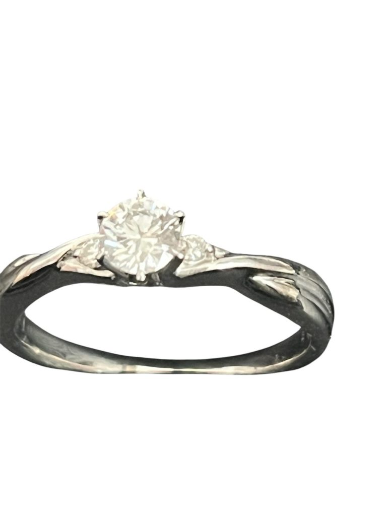 リング　アクセサリー　プラチナ　Pt900　ダイヤモンド