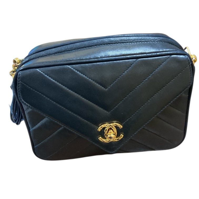 シャネル（CHANEL） Vステッチ