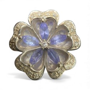 K18WG（ホワイトゴールド）リング／花モチーフ