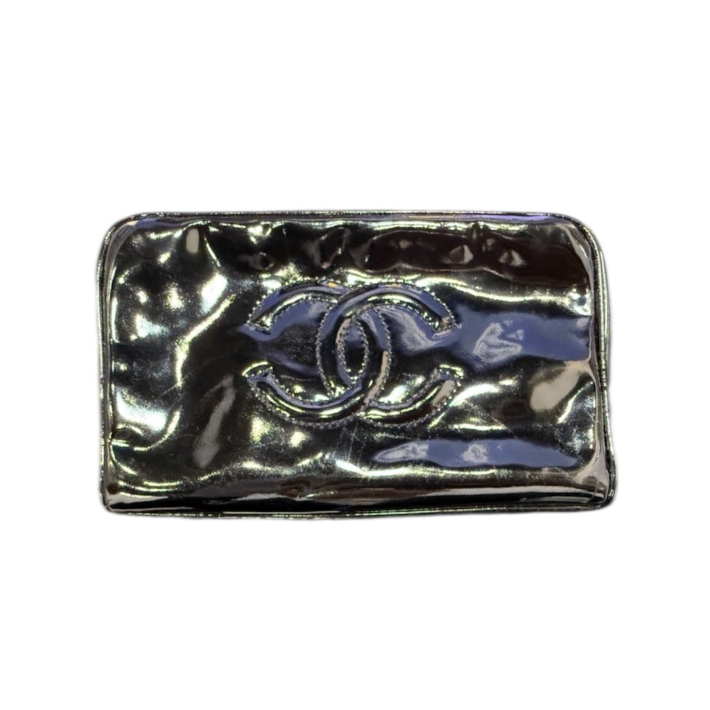 CHANEL シャネル エナメル ポーチ