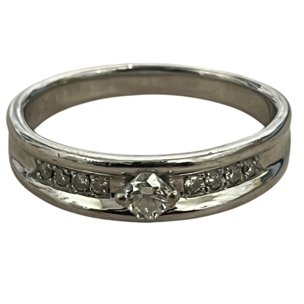 K18WG 18金ホワイトゴールド リング ダイヤ付き