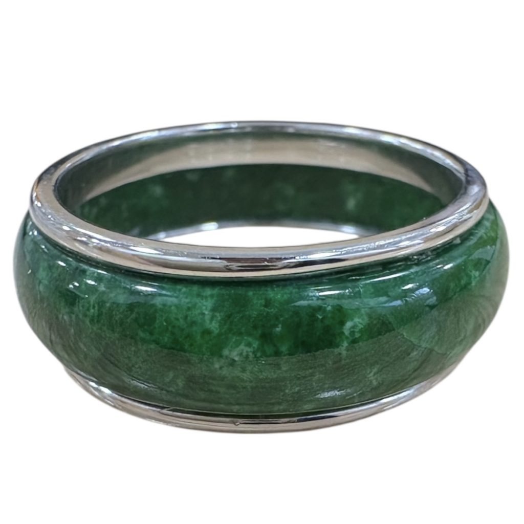 K18WG（18金ホワイトゴールド） リング 翡翠