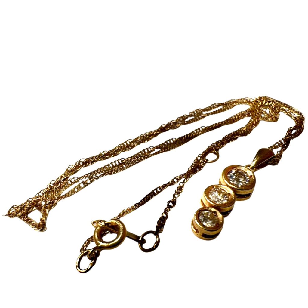 K18 ダイヤ付きネックレス