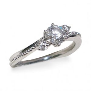 【Pt900 プラチナ900 ダイヤモンド付きリング】弘前市