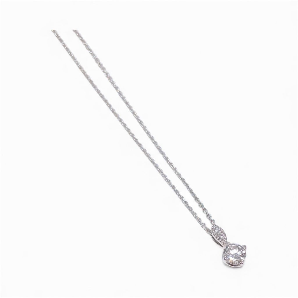 K18WG ネックレス ダイヤモンド付　弘前市