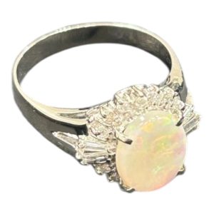 Pt900 プラチナ　リング　オパール　宝石付き指輪　買取り