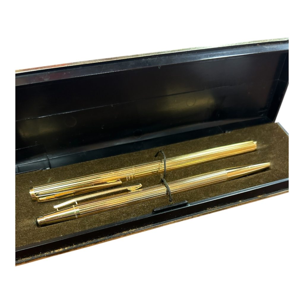 モンブラン　万年筆　貴金属　買取り