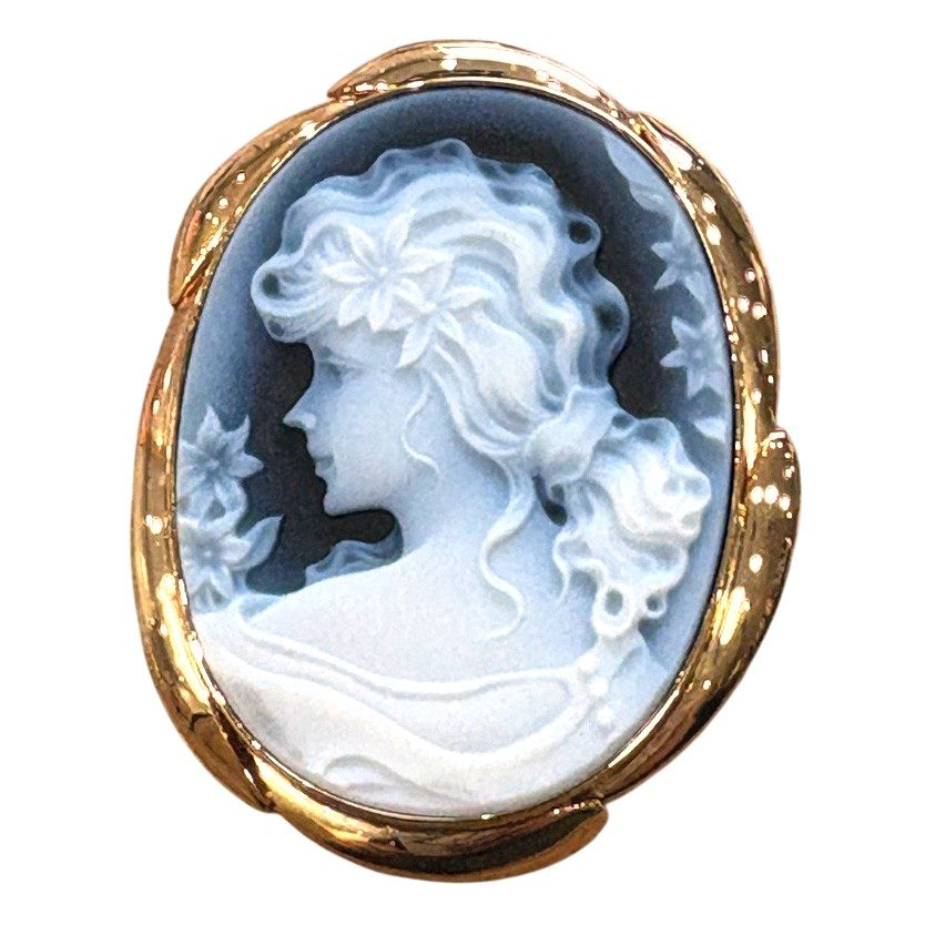 K18枠付きのカメオブローチ
