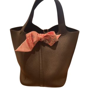 エルメス ピコタンロック（型番：H056289CK89）