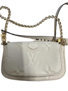 ルイヴィトン　アンプラント　ミュルティポシェットアクセソワール