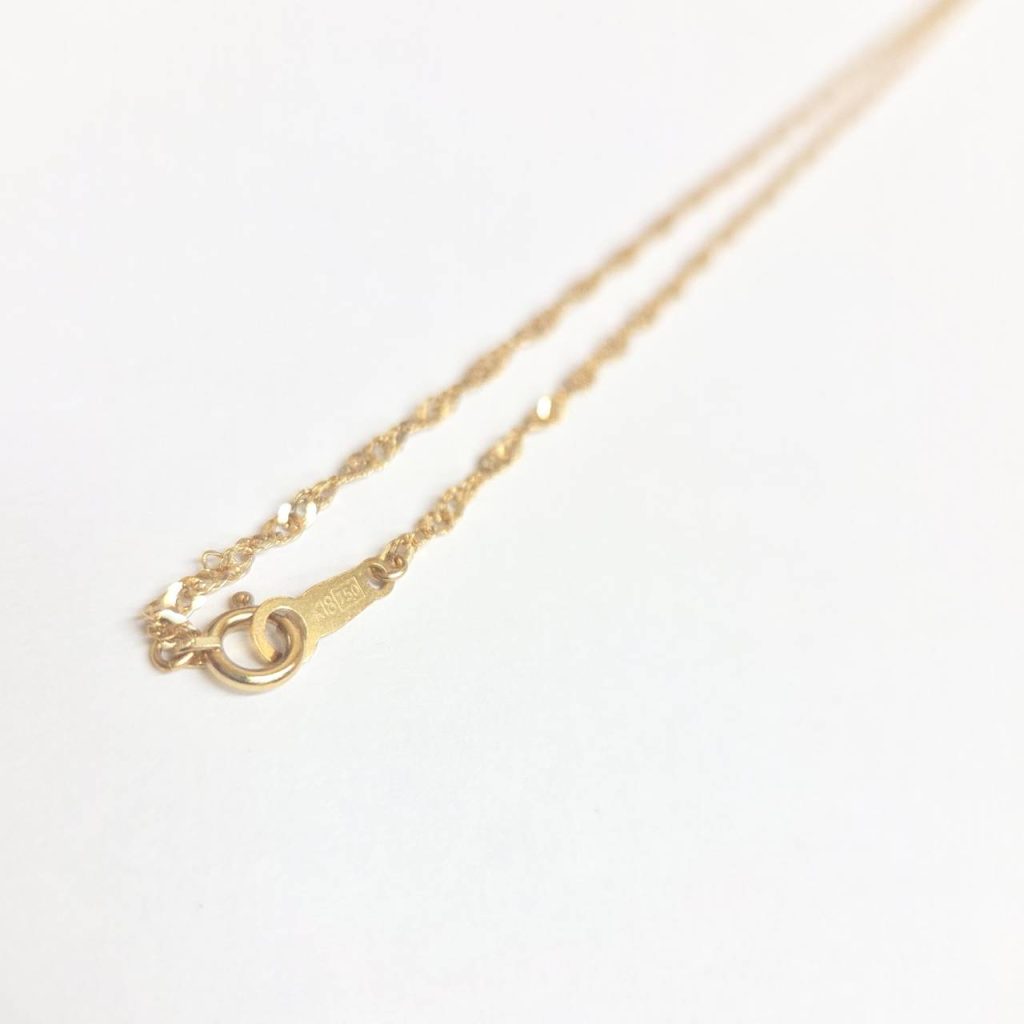 K18（18金）ネックレス