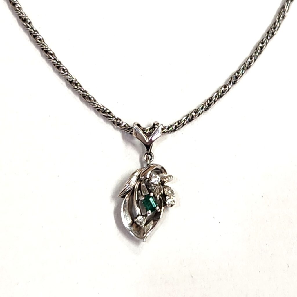 プラチナ850 (Pt850) ネックレス ジュエリー エメラルド ダイヤ | 根室市明治町