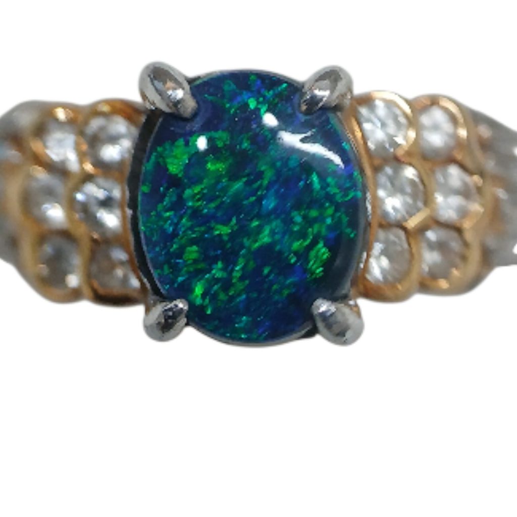 函館市【K18 ブラックオパール×メレダイヤ リング】を高価買取しました