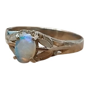 Pt900（プラチナ900）オパール リング