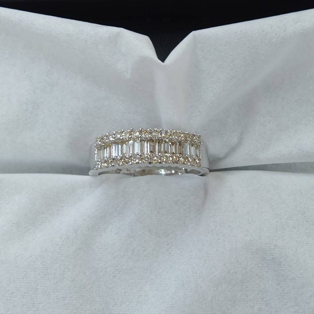 Pt900 メレダイヤリング