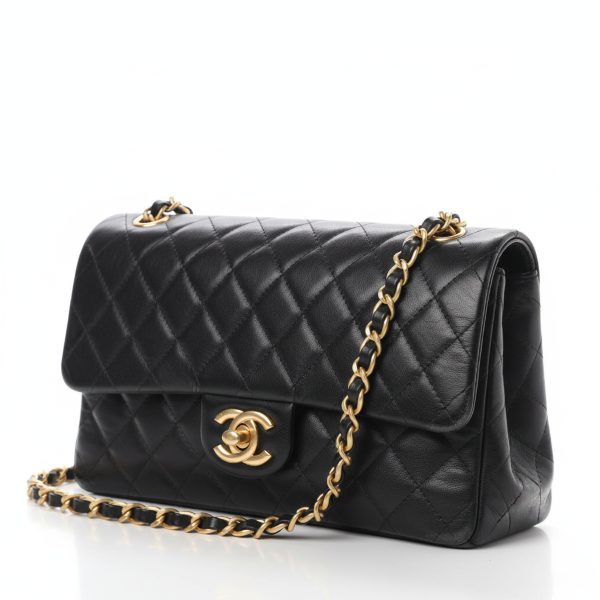 CHANEL（シャネル） マトラッセ チェーンショルダーバッグ ラムスキン ブラック